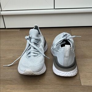 Nike Light Gray Sneakers